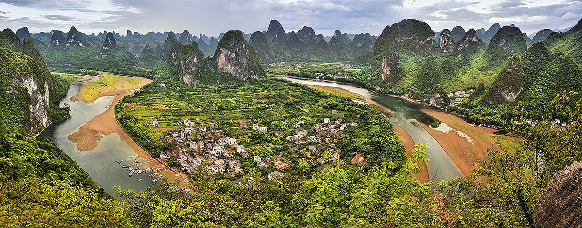The karst mountains and river of Guilin, China